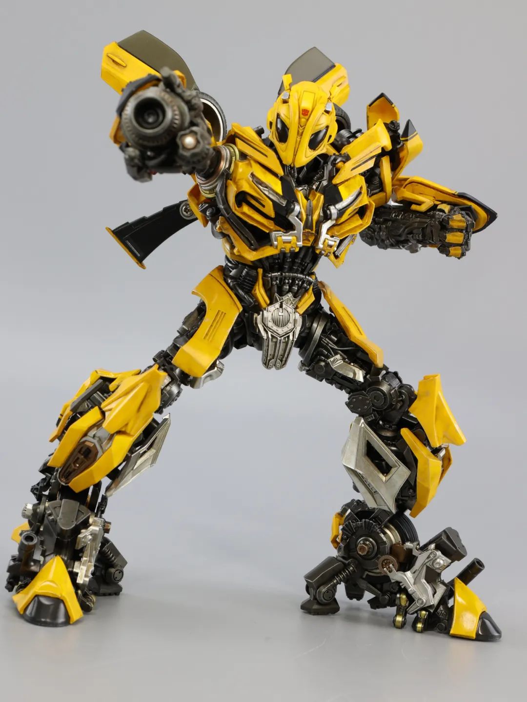 变形金刚5大黄蜂新款,大黄蜂变形金刚5测评
