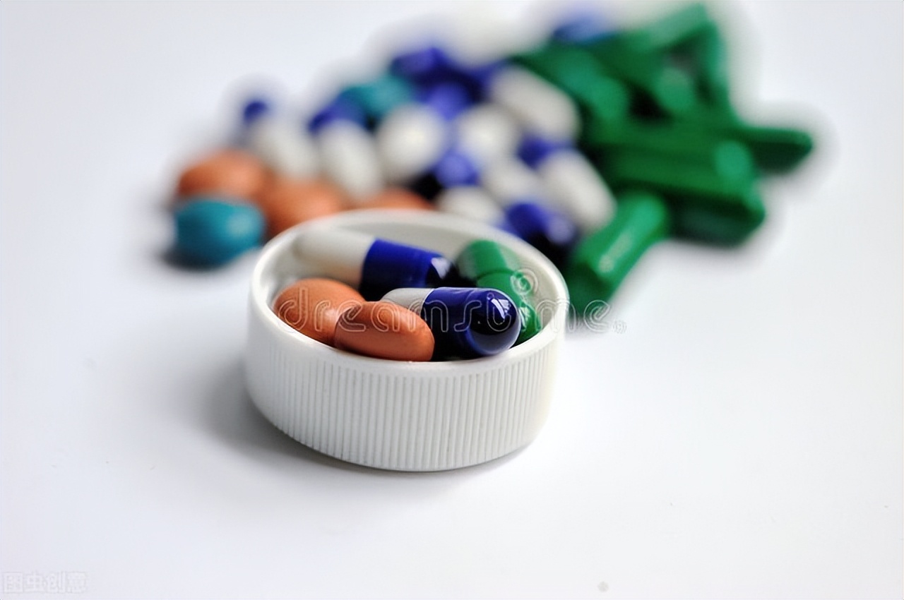 脸上的红肿痘痘怎么快速消掉,11岁小孩儿脸上长很多痘痘怎么办