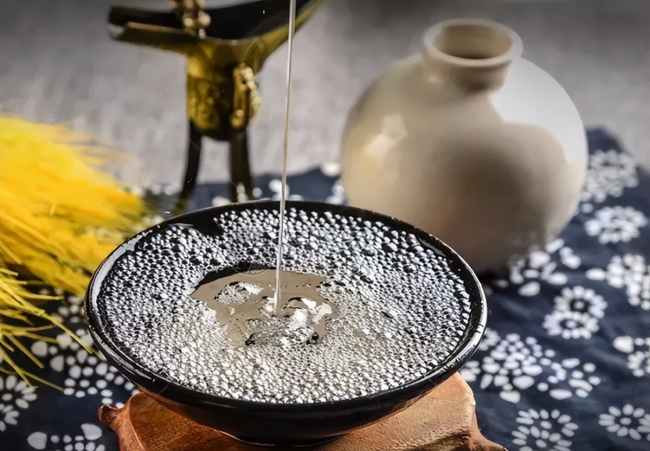 国外的茅台酒真的便宜吗,国外的茅台酒和国内的有什么区别