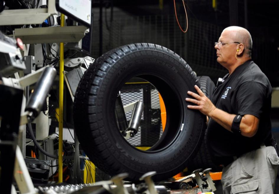 轮胎价格全面下跌转折点何时到,中国轮胎陷入涨价怪圈