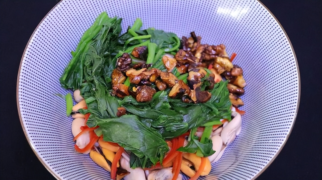 菠菜怎么做能起到养肝明目功效,春食菠菜好处多滋阴润燥