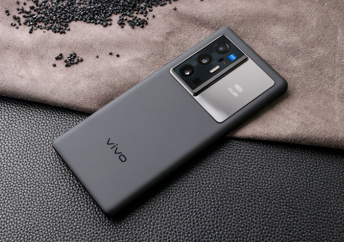 预算宽松但不高，看看这三款高性价比商务手机，颜值和性能都很硬