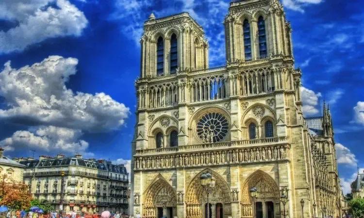 巴黎圣母院小说第三卷摘抄赏析,巴黎圣母院好词好句摘抄及赏析