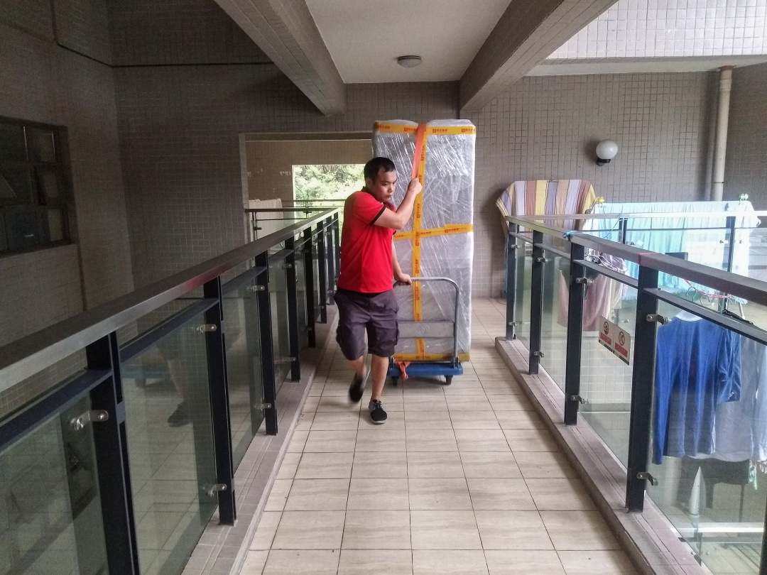 大连易丰搬家电话,大连搬家公司费用标准