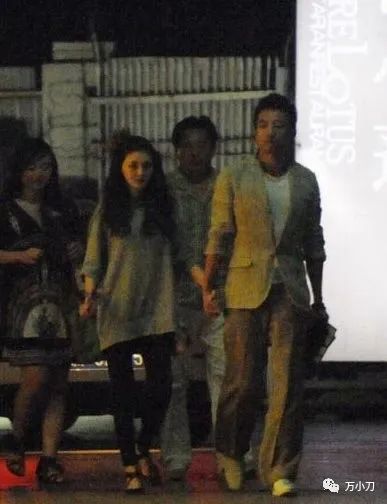 大s闪电再婚,万小刀婚姻