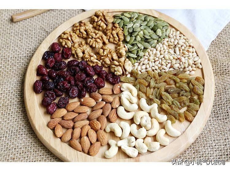 必囤年货干果,干果过年必备