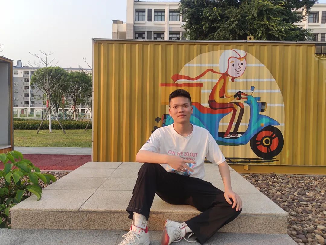 物院青年：牢记*党**的教诲，立志民族复兴，奋力奔跑，跑出最好成绩