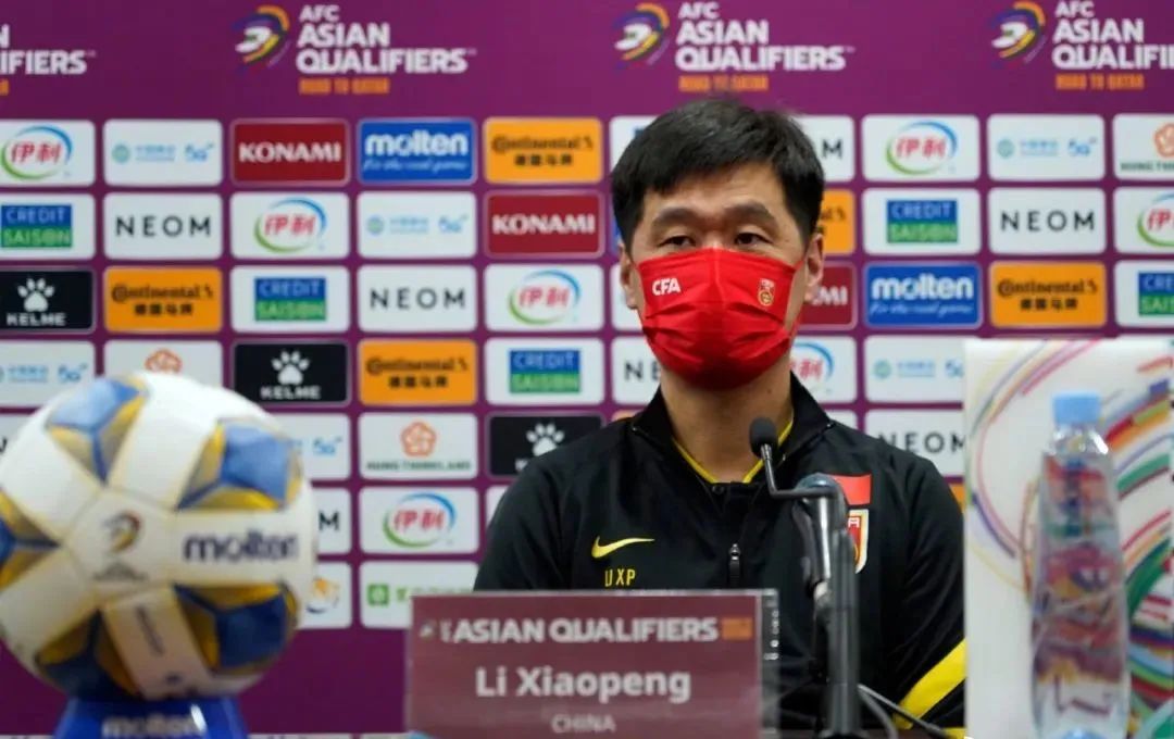 吐槽国足精彩片段,逗妹吐槽视频