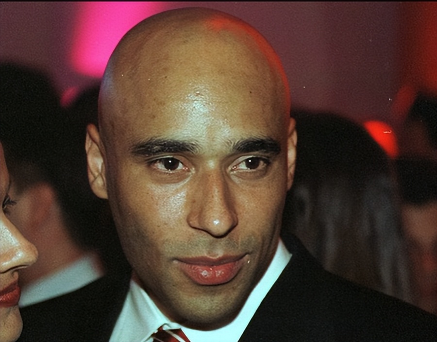 球王贝利受过最严重的伤,球王贝利吸毒吗