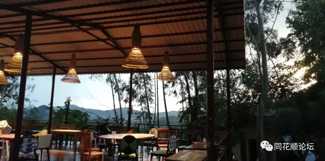 溯溪攀爬,溯溪徒步露营