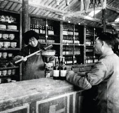 回忆一下70年代的供销社,很久以前的供销社还有开的吗