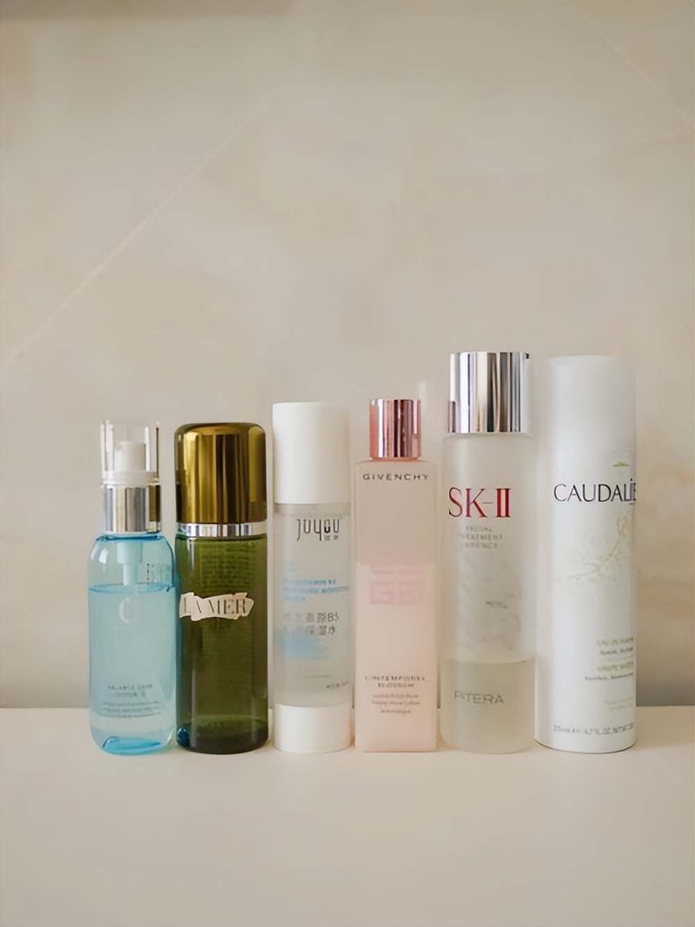 百雀羚淡纹帧颜霜和玉泽面霜,混油皮百雀羚平衡润泽爽肤水测评