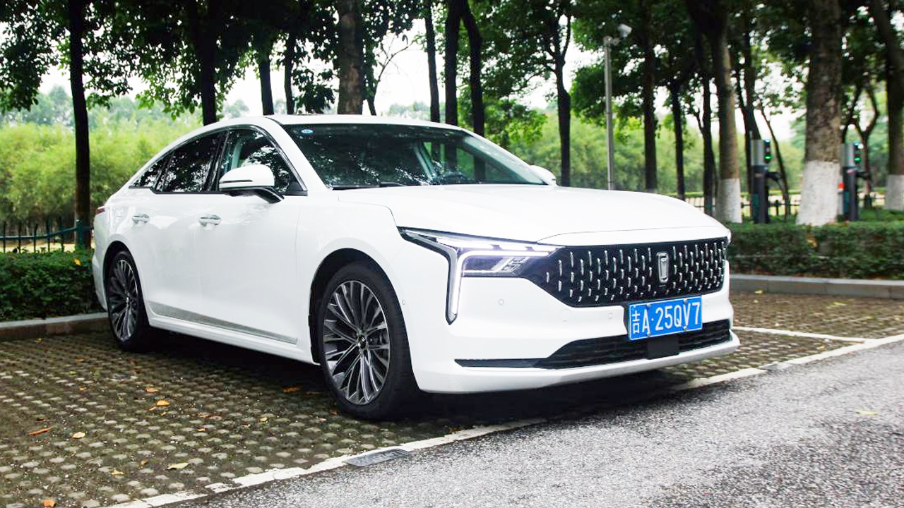 奔腾b7014款1.8t,奔腾b70提车8月