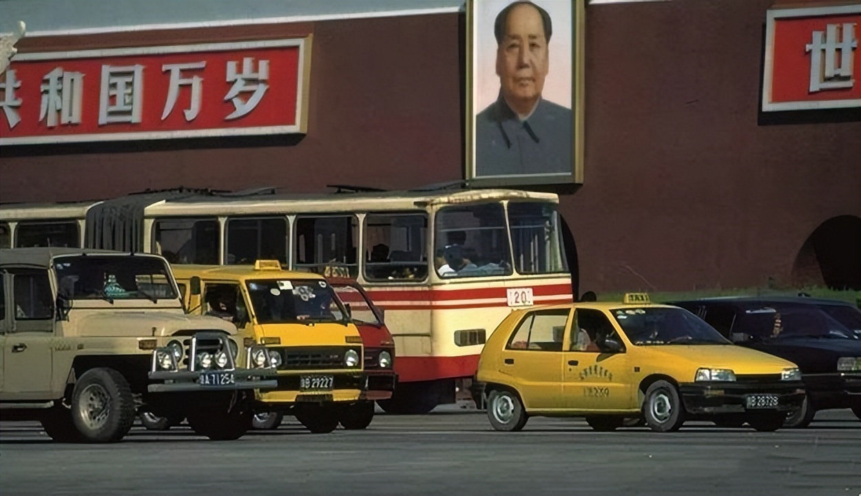 夏利光辉岁月车型,夏利汽车还有哪些亮点