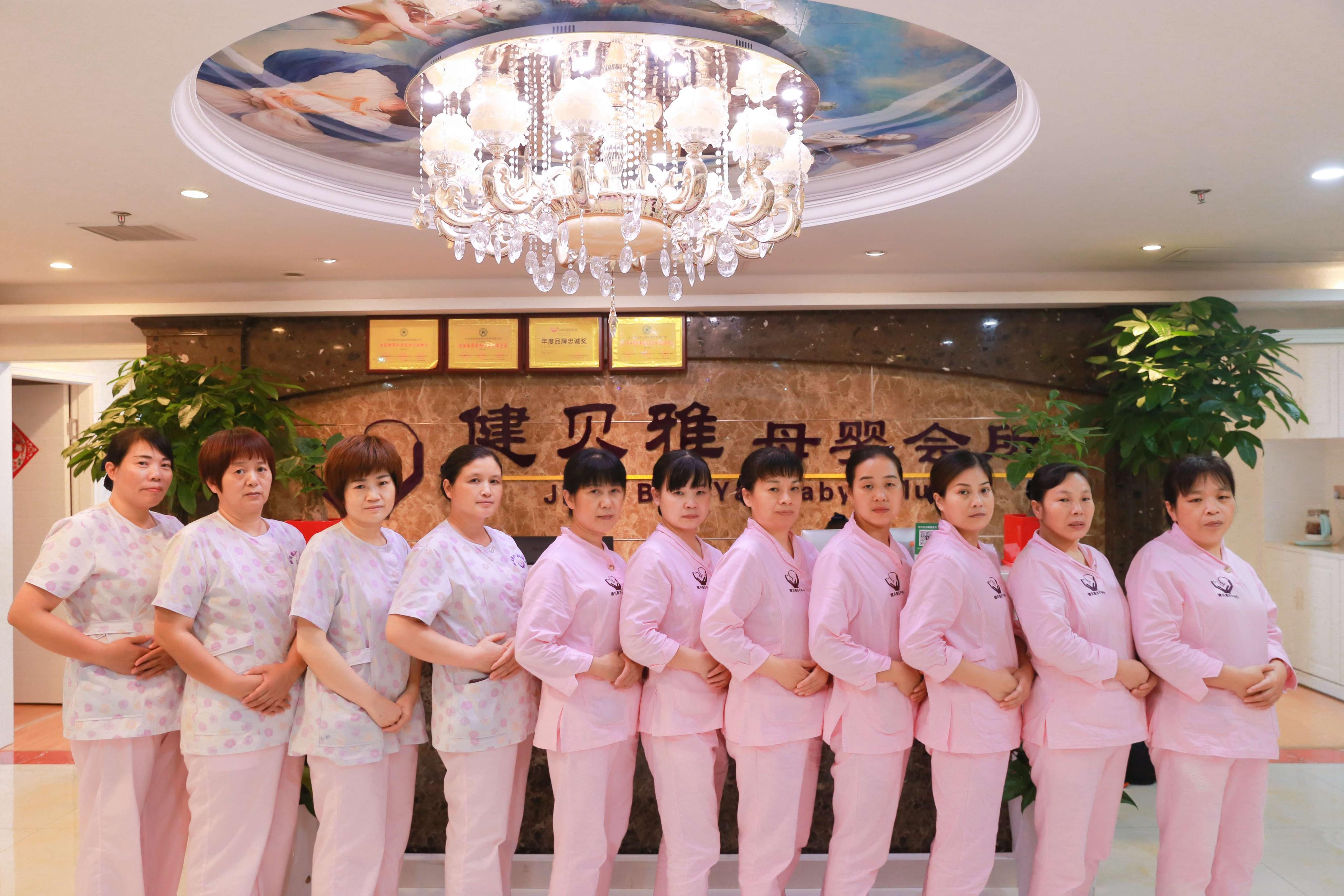 会通乳月嫂的价格一览表,学月嫂不学催乳可以进月嫂中心吗