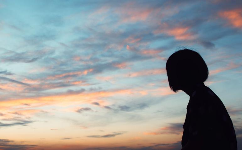 留守儿童被歧视例子,当过留守儿童的人内心都比较自卑