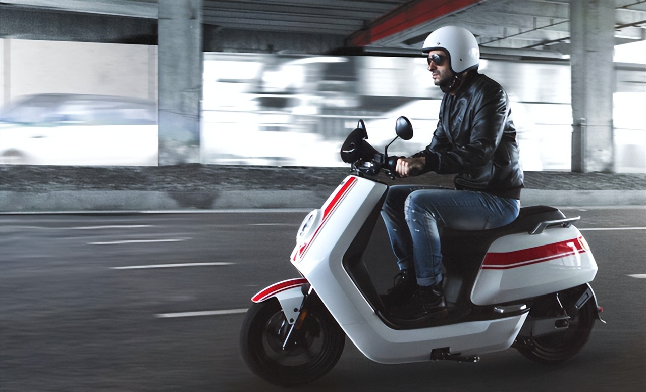 雅迪爱玛台铃小刀绿源电动车推荐,绿源雅迪新日爱玛哪个车子跑得快