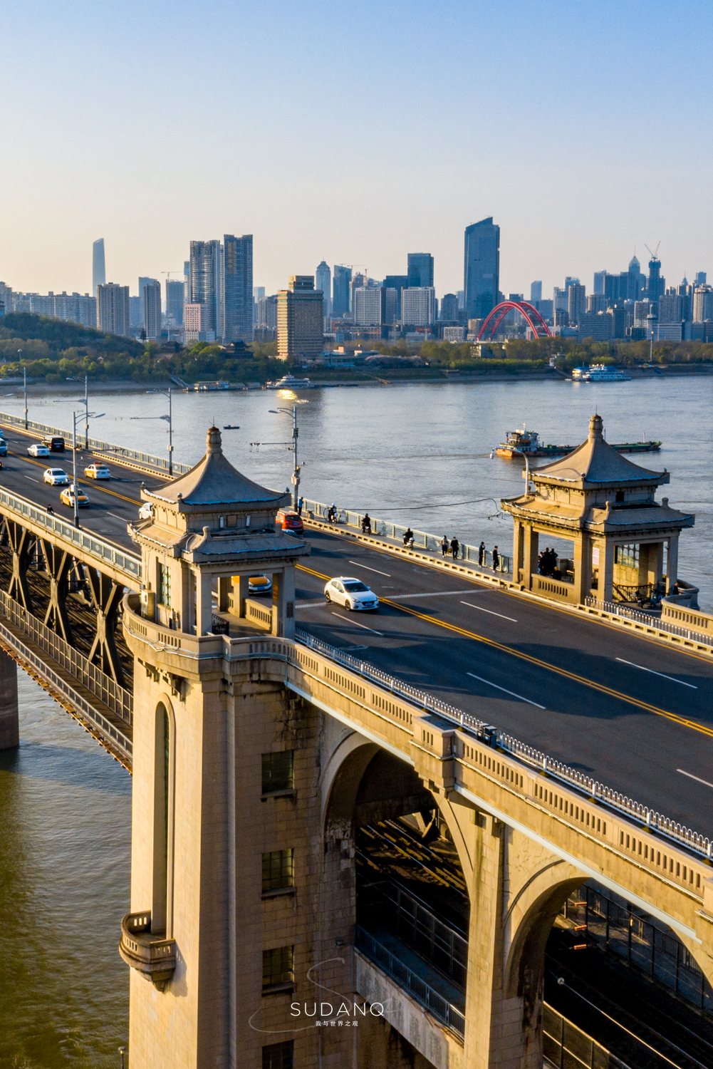 武汉建桥实力世界第一,武汉第一座长江大桥始建于哪一年