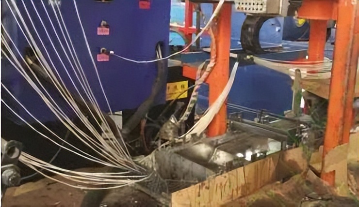 复合材料加工设备展览会2003,复合材料缠绕成型国内外发展情况