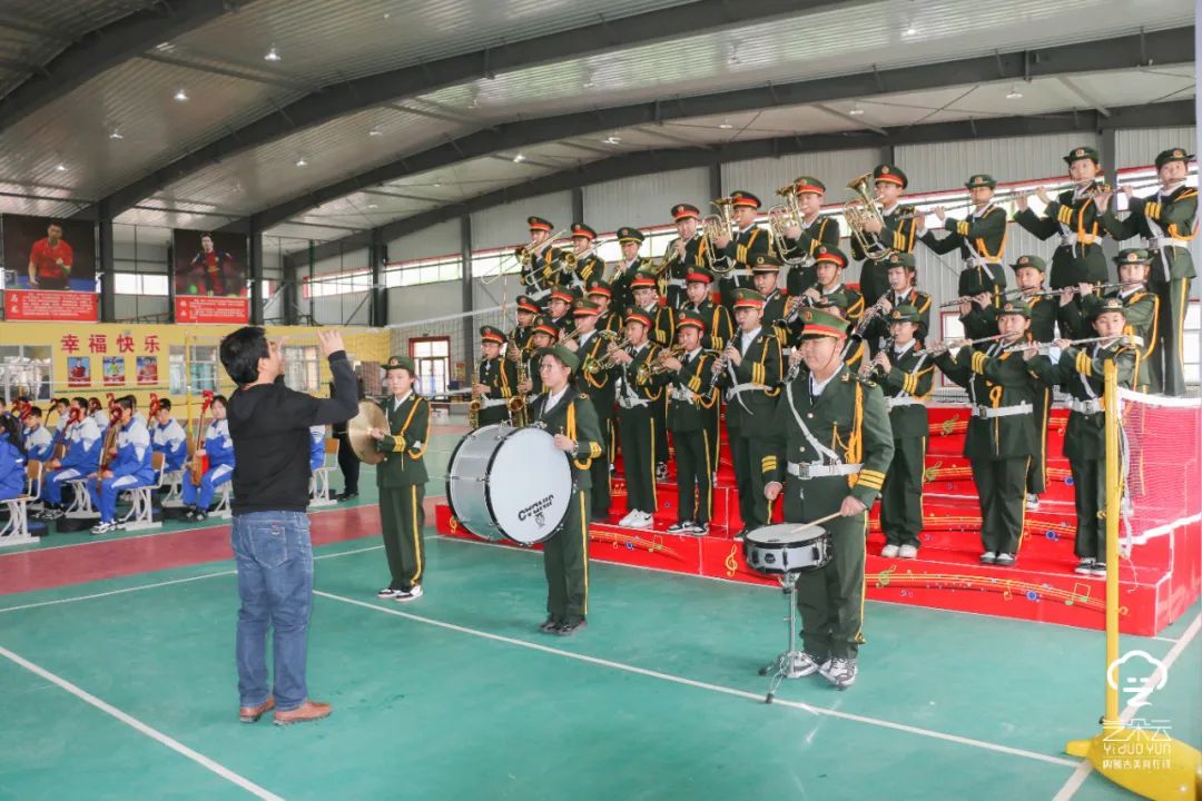 兴安盟扎赉特旗第三中学,内蒙古扎赉特旗音德尔第三小学
