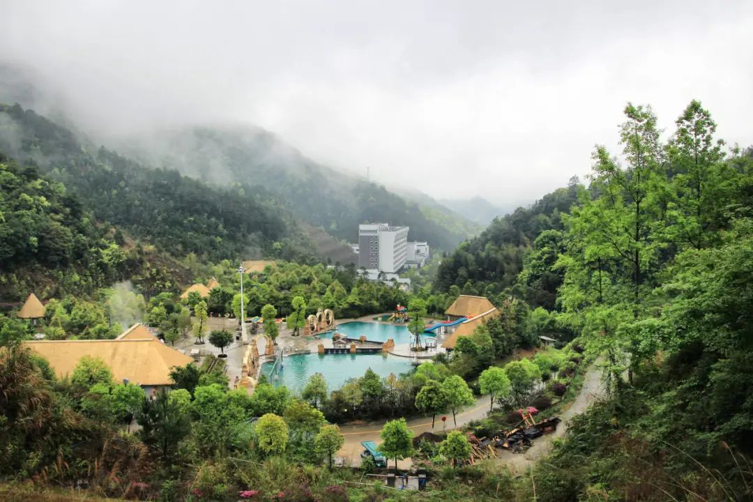 秋冬度假的仪式感从泡温泉开始,秋日仪式感