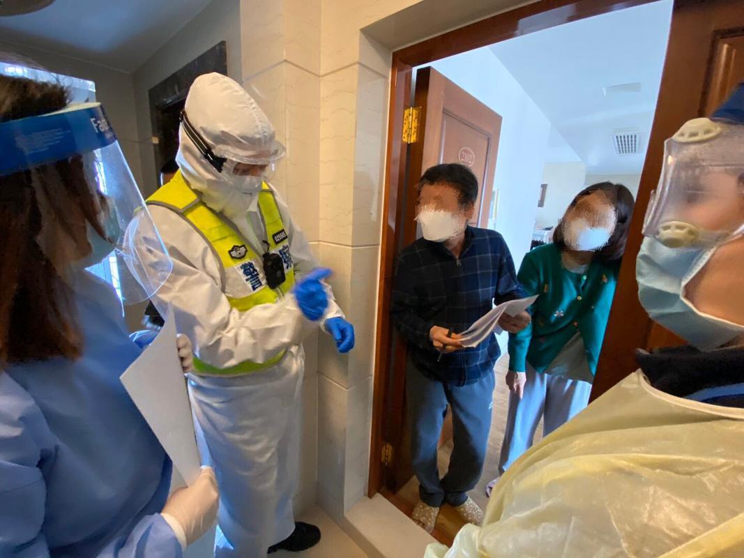 疫情放开后感染了怎么都有症状,疫情阳性前期会出现什么情况