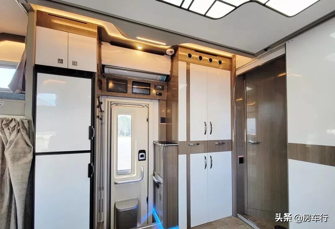 房车中的三大顶级豪华品牌,依维柯房车十大品牌