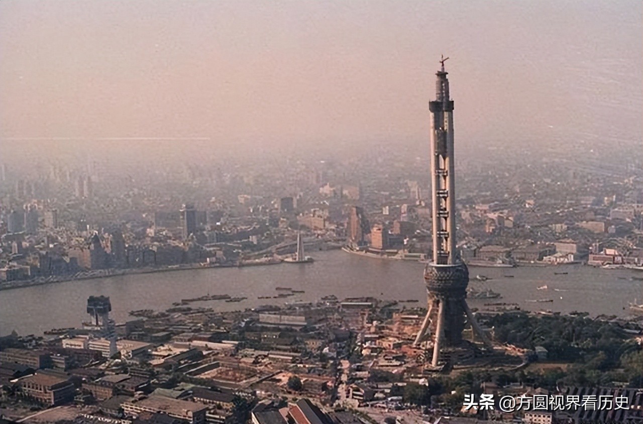 老照片,90年代的上海,一座浮华城市的烟火之影