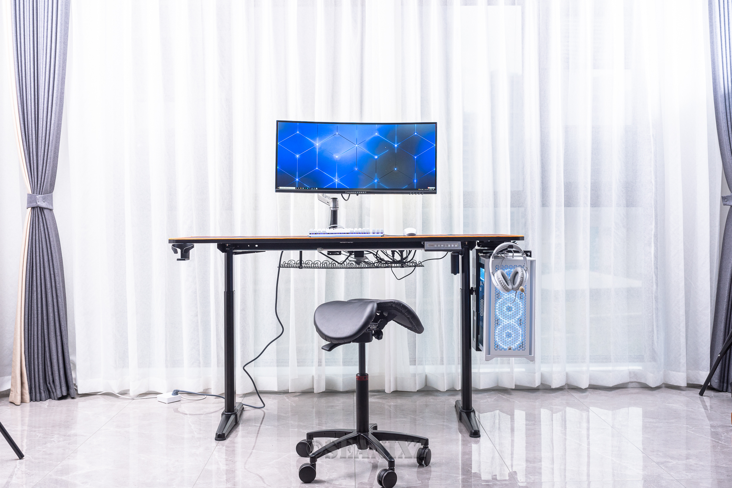 如何让桌面改的特别好看,如何让自己的桌面变漂亮