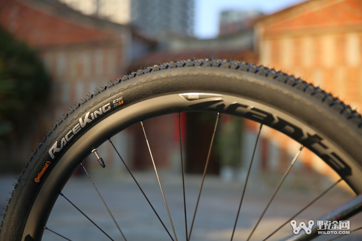 喜德盛山霸mt7口碑,喜德盛mt3山霸碳纤维山地车