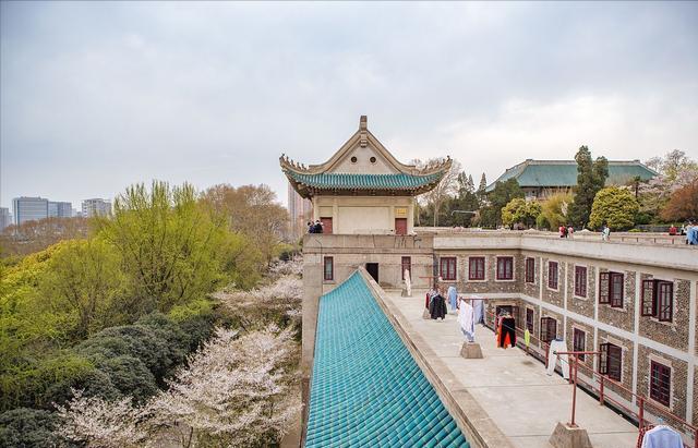 正式签约！武汉大学发力医学学科，还透漏了一个“好消息”