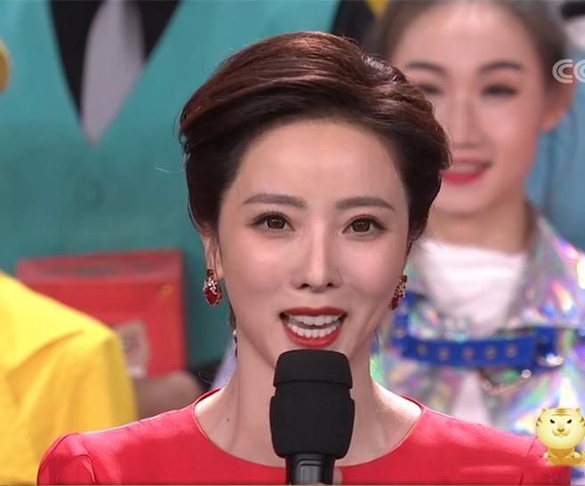 5位央视虎年春晚主持人，最小29岁，个个实力不凡，皆受观众喜爱