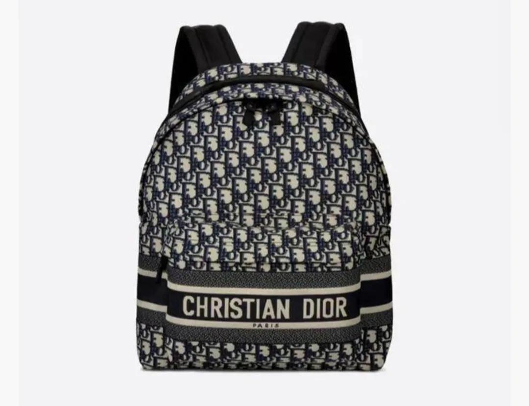 李湘女儿包包多少钱,李湘的女儿背名牌包包