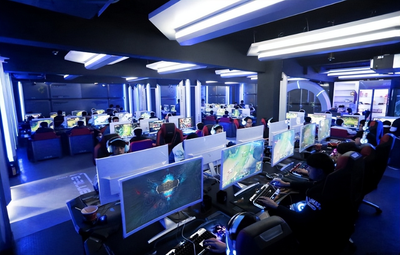 2018年最嚣张高考生，公开嘲讽高考题垃圾简单，最终成绩如何？