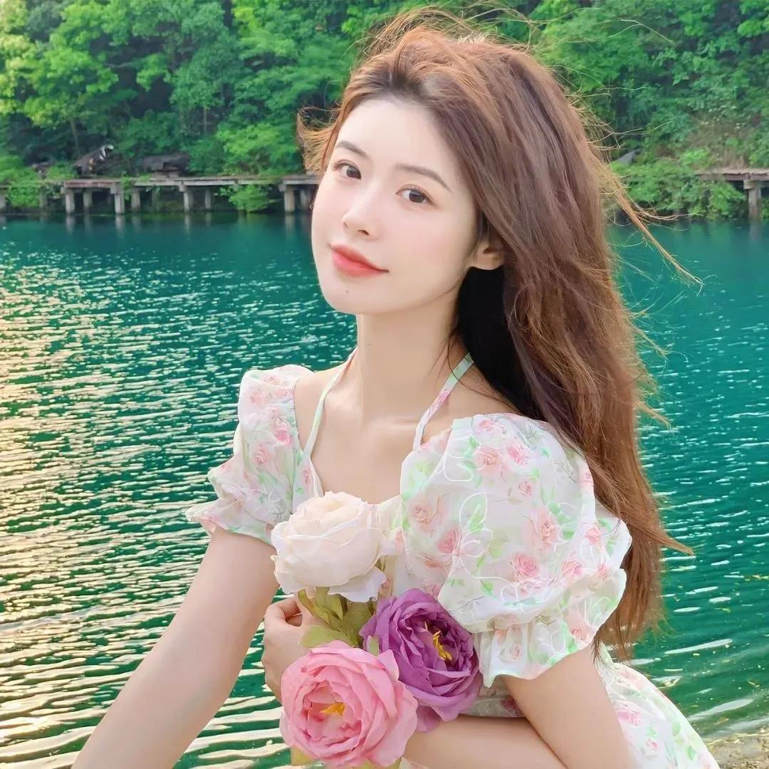 仙气三人闺蜜头像共三张连在一起,可以和闺蜜对象一起用的头像三人