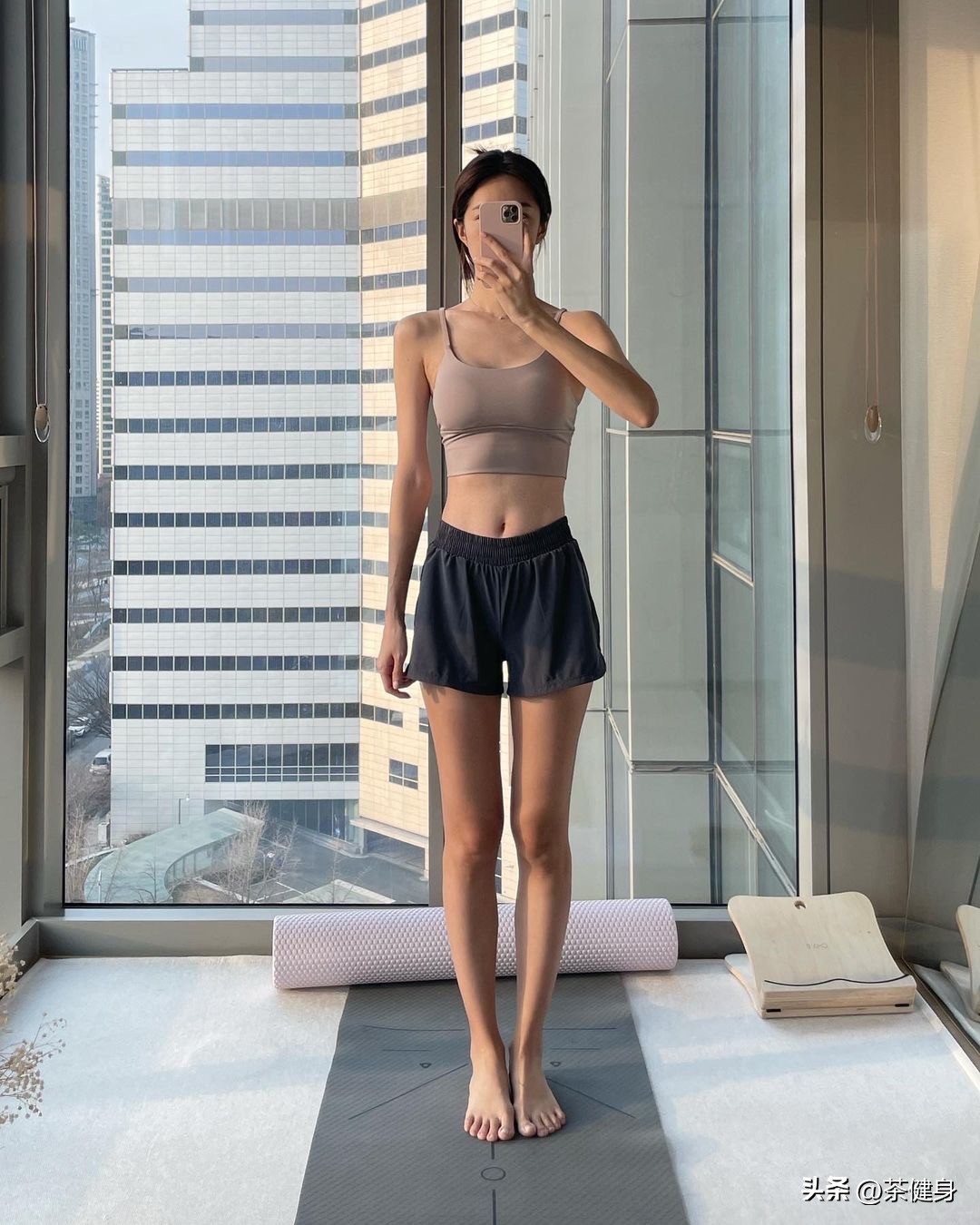 刘备感叹髀肉横生的图片,刘备大腿赘肉