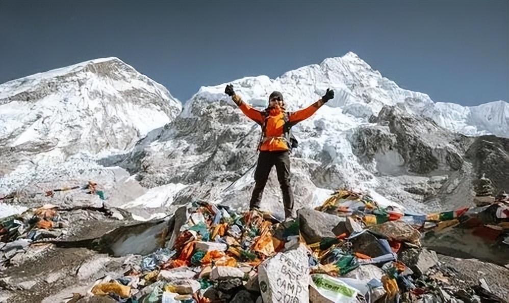 想去登珠峰感受什么,攒钱去旅行到底值不值