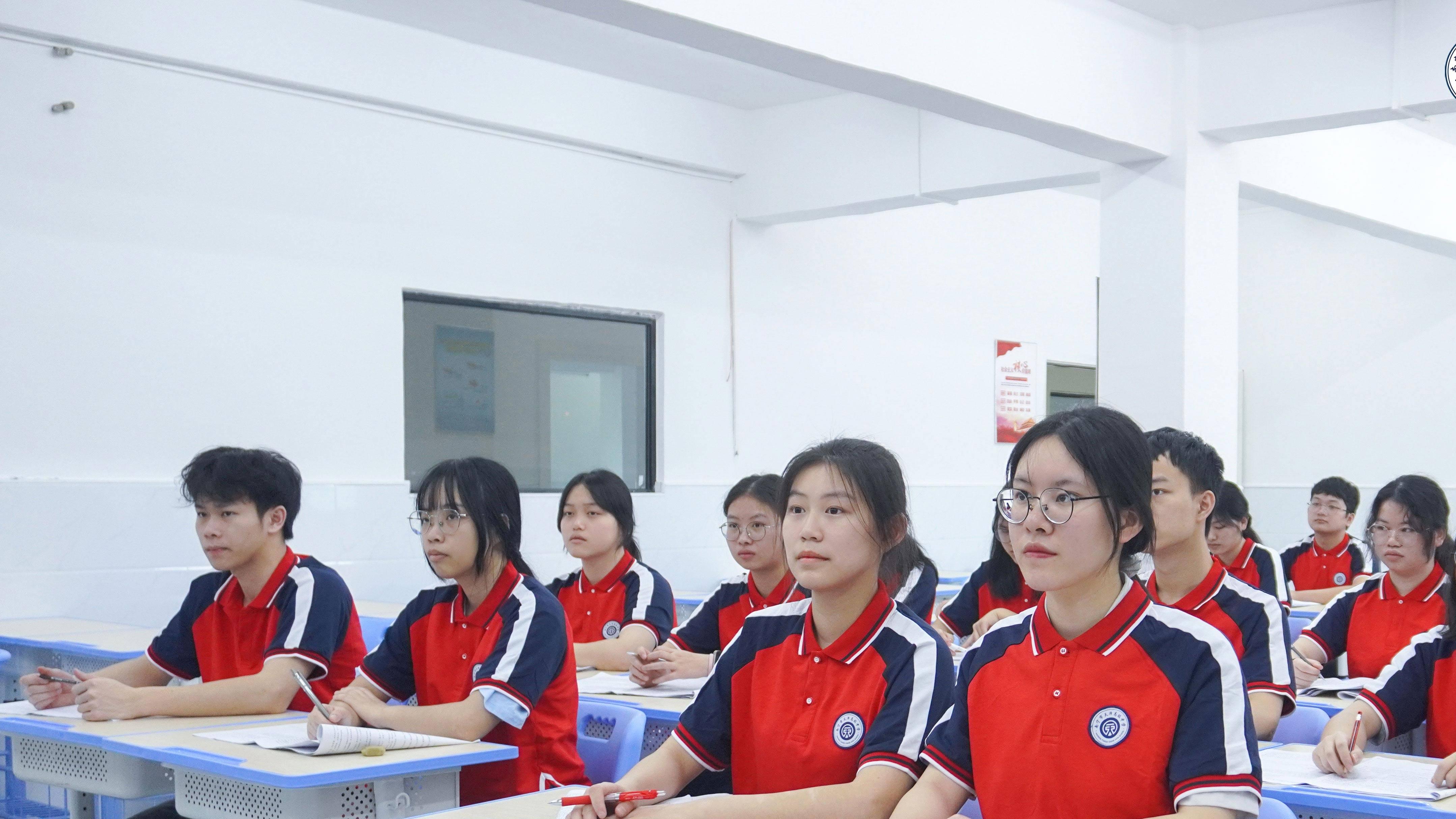 南宁天泽高级中学招生简章,南宁天泽高级中学校图