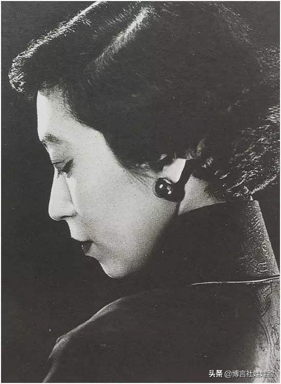 《色·戒》：建立在赤裸之上的黑色寓言！解读张爱玲的残酷隐喻