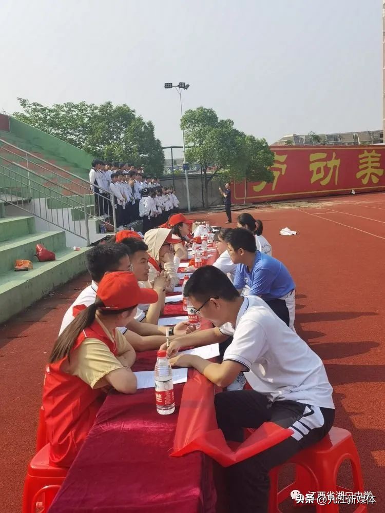 凝心聚力湖口中学,湖口中学励志演说