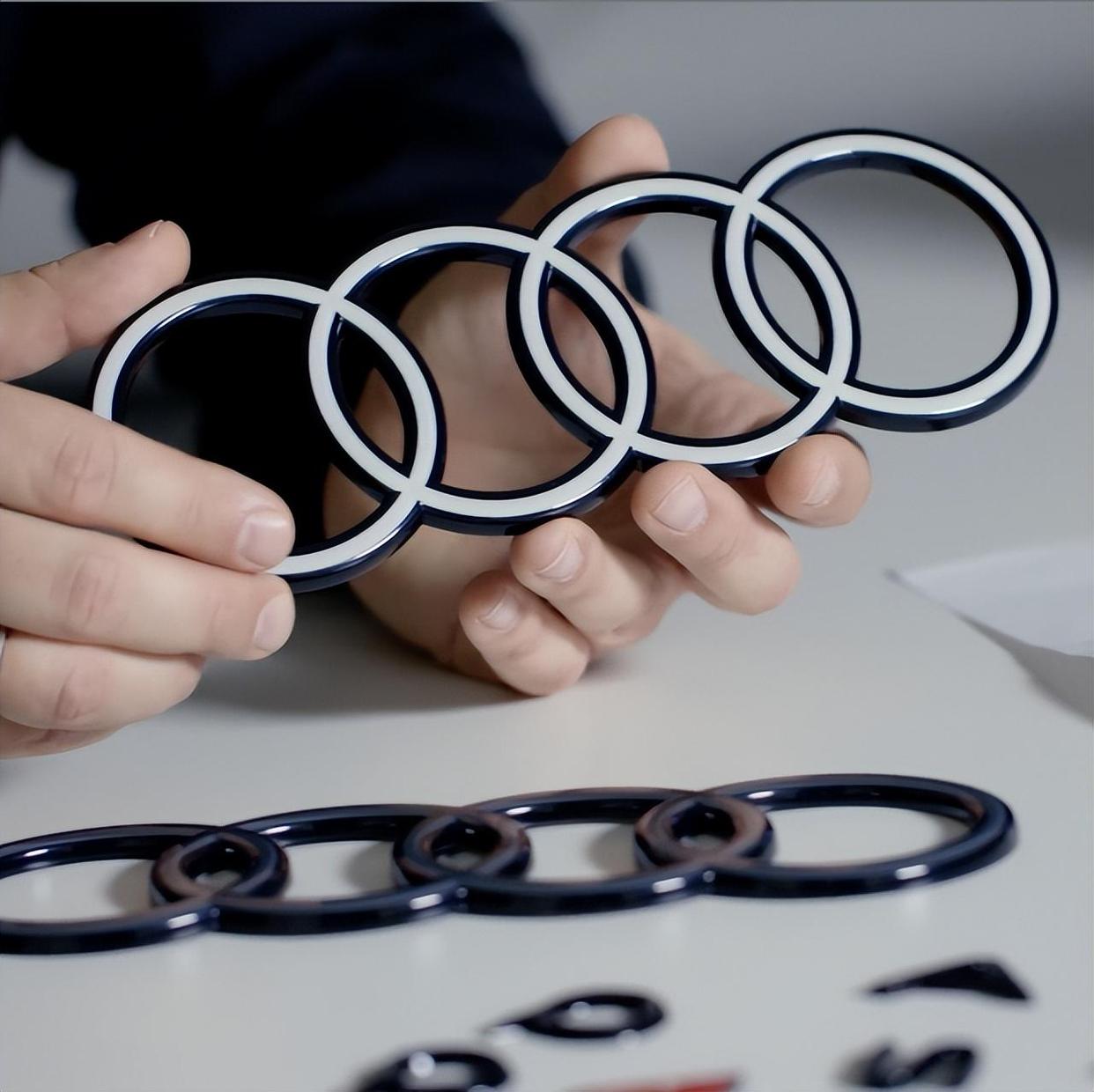 奥迪换标自主品牌,奥迪换标车