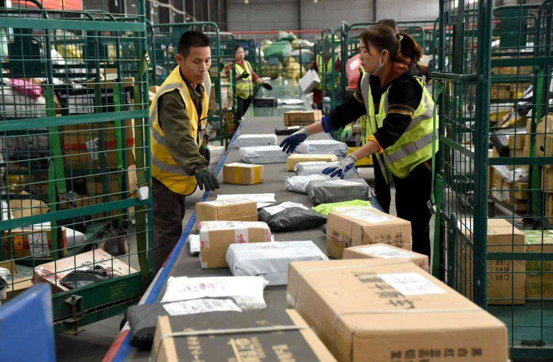 国内实力最强的十大快递公司,中国最让人吐槽的快递公司有哪些