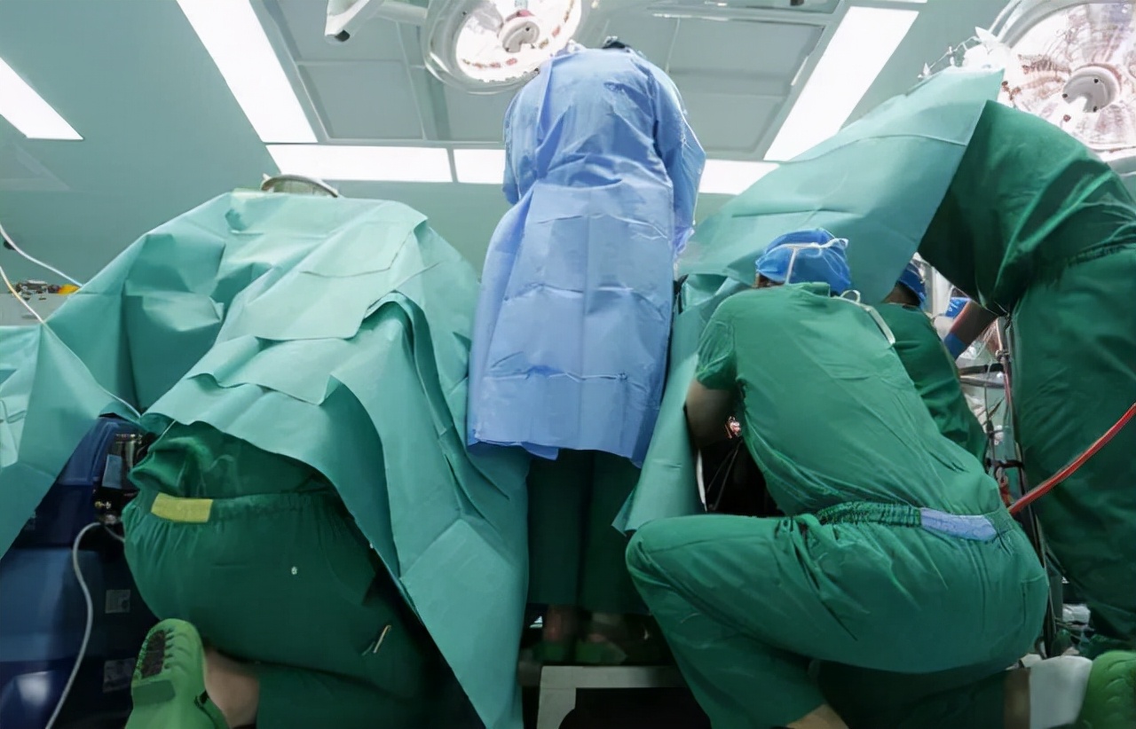 折叠人李华后续,折叠人李华四次手术完整版