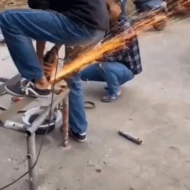 女朋友是不是平胸怎么验,被说平胸怎么安慰自己