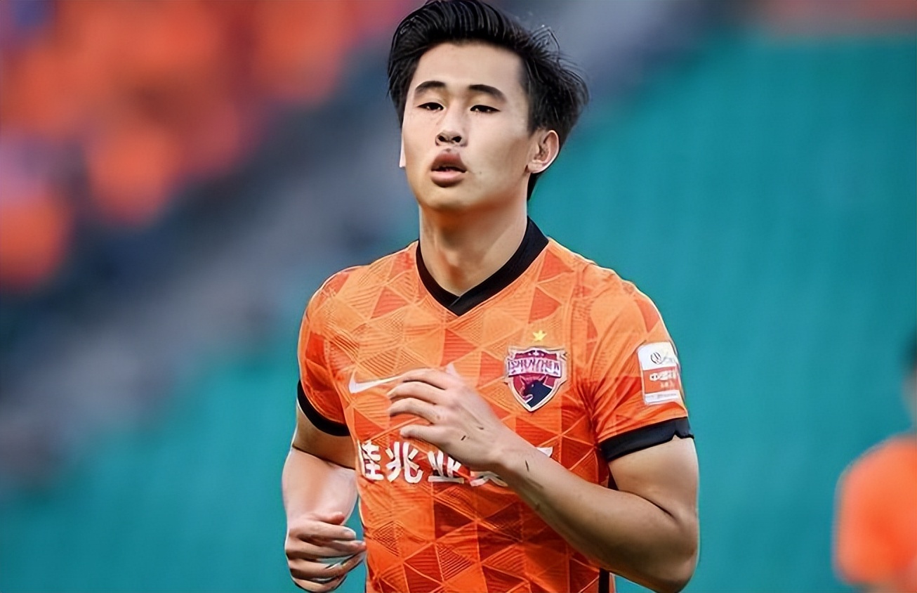 戴伟浚当选中超第2轮最佳球员,戴伟浚自由身判决