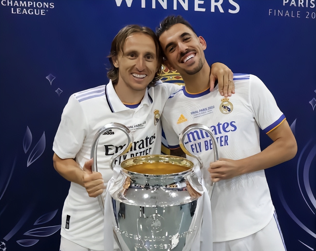 主力7选3！足坛最强中场天团诞生，总价4.27亿，皇马遇到幸福烦恼