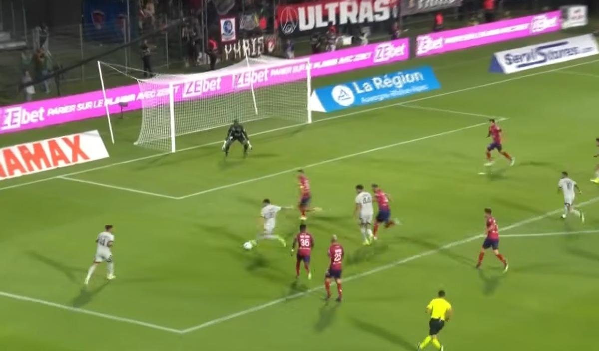 姆巴佩缺席下的大巴黎，梅西和内马尔的配合更加轻松写意行云流水