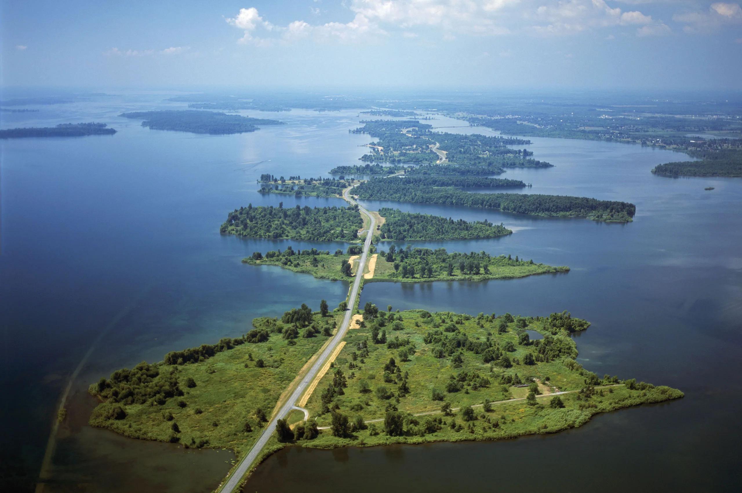 温哥华夏季旅游景点和衣食住行,温哥华旅游十大必去景点