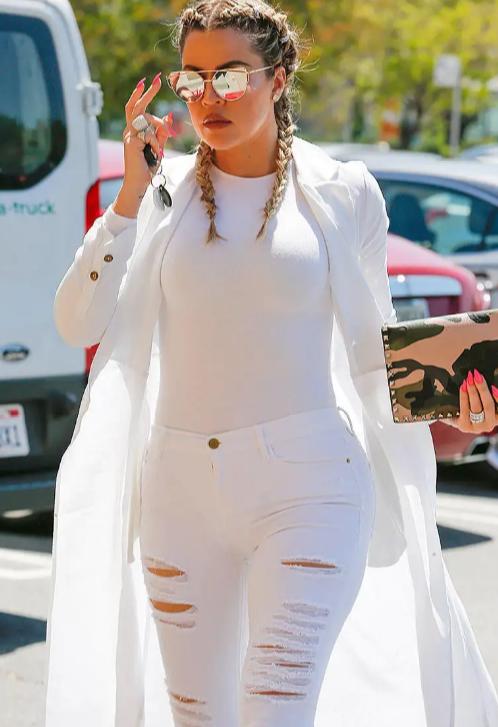 上身胖下身瘦的女生怎样穿衣搭配,上身胖下身瘦怎么穿搭40岁女人