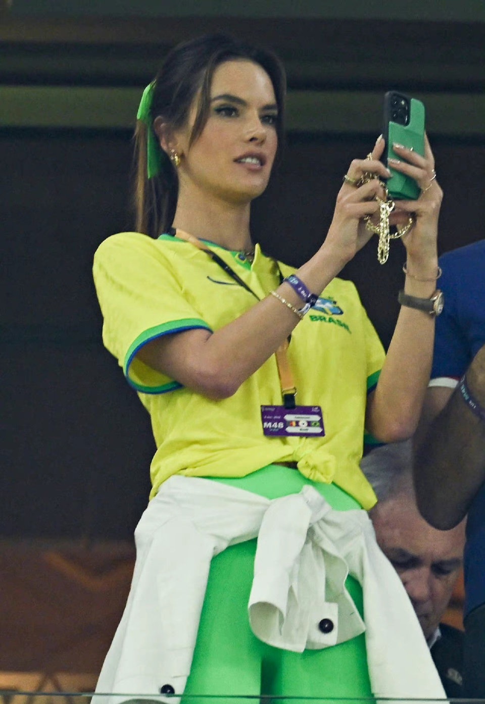 巴西超模aa维密秀,看欧洲杯球赛穿搭